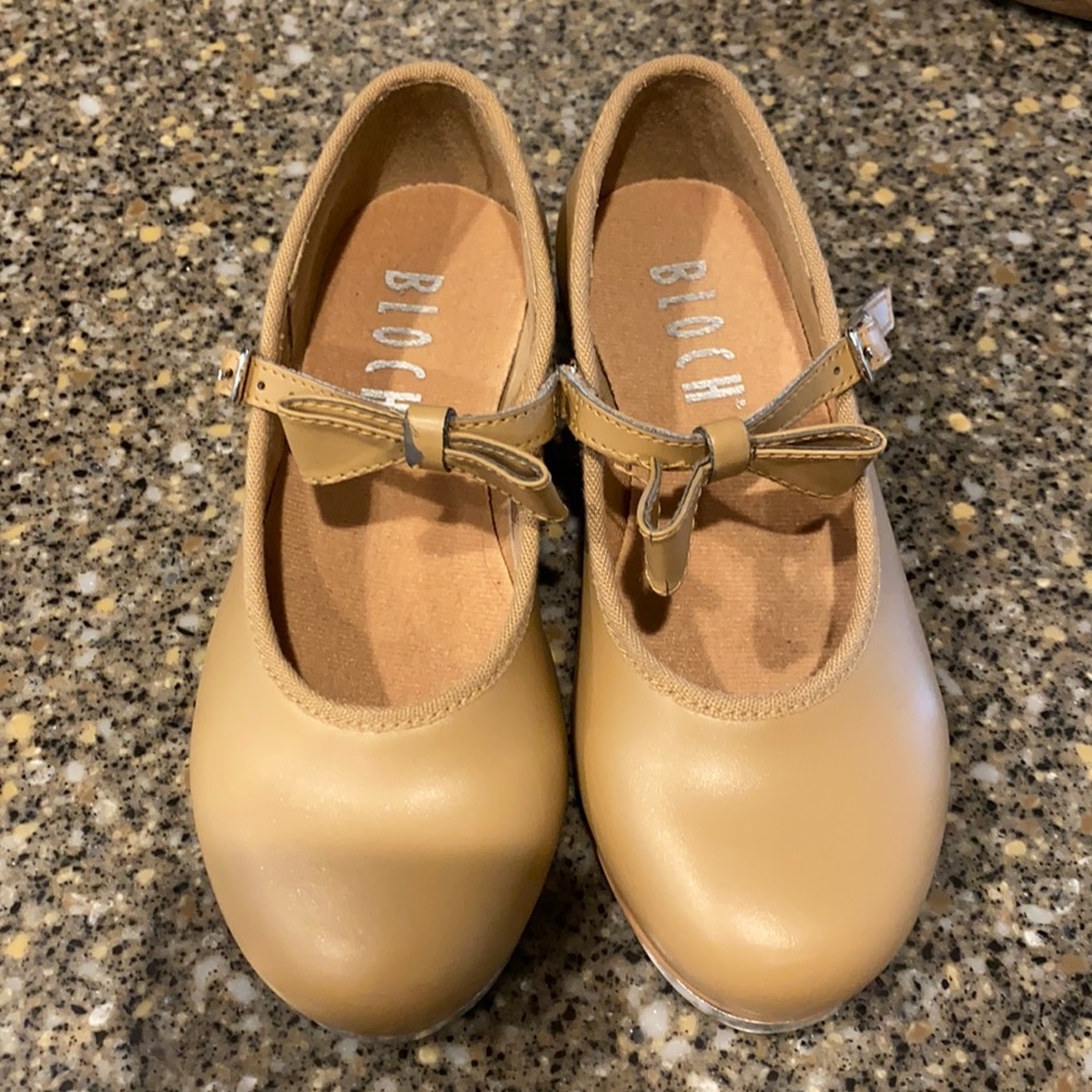 Bloch tan tap Mary Jane style size 10.5